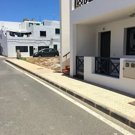 Famara Sunshine Apartment Famara